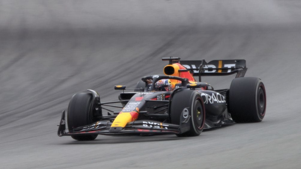 El RB19 durante la carrera en Montmeló