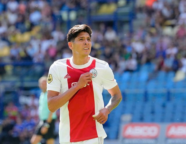 Edson Álvarez con el Ajax