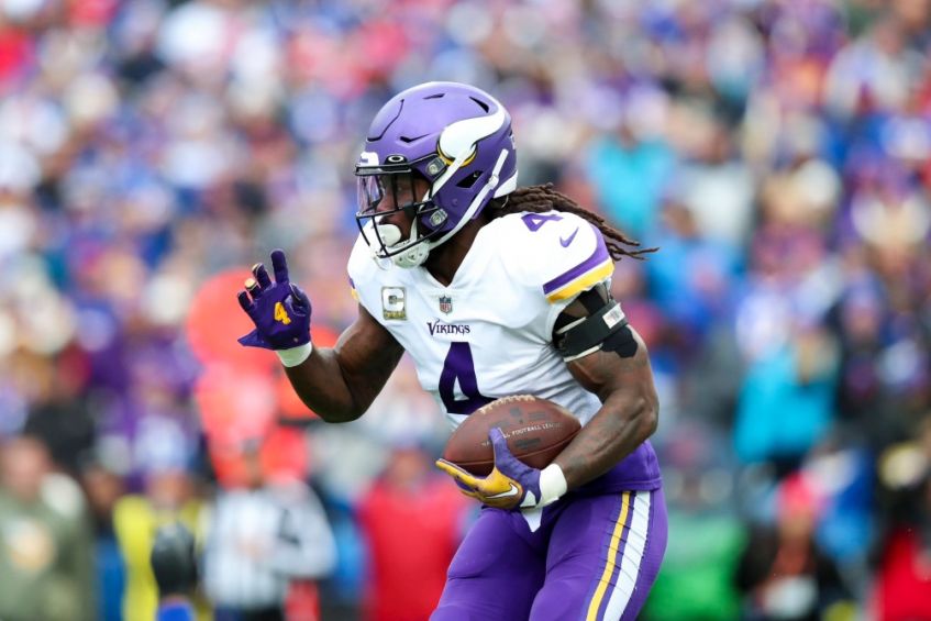 Dalvin Cook durante un partido con los Vikings