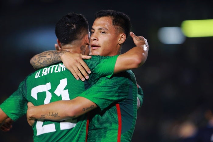 Roberto de la Rosa marcó el segundo gol de México