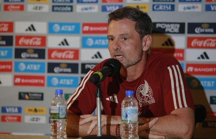 Diego Cocca en conferencia de prensa con Selección Mexicana