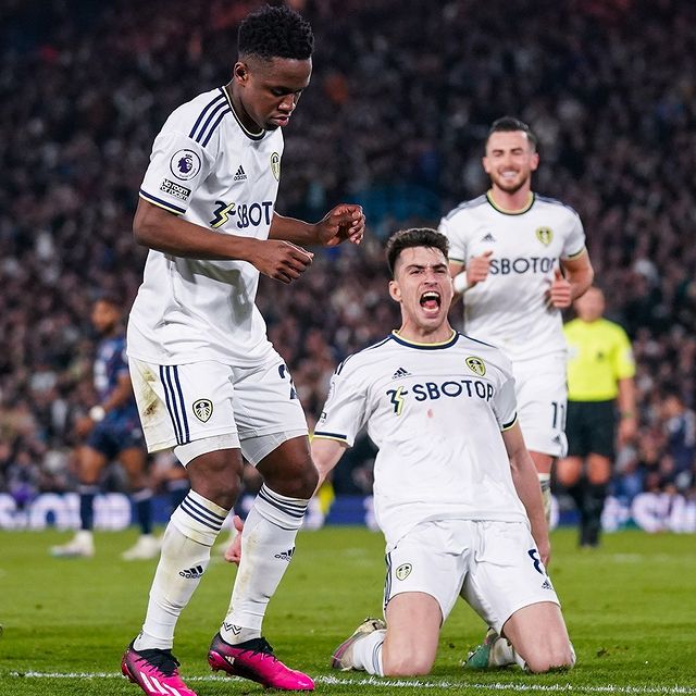 Jugadores del Leeds United celebrando un gol