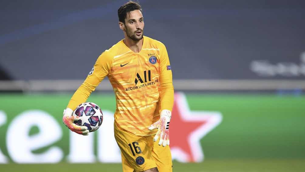 Sergio Rico sigue en cuidado intensivo y lo vuelven a sedar