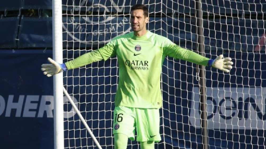 Sergio Rico sigue en cuidado intensivo