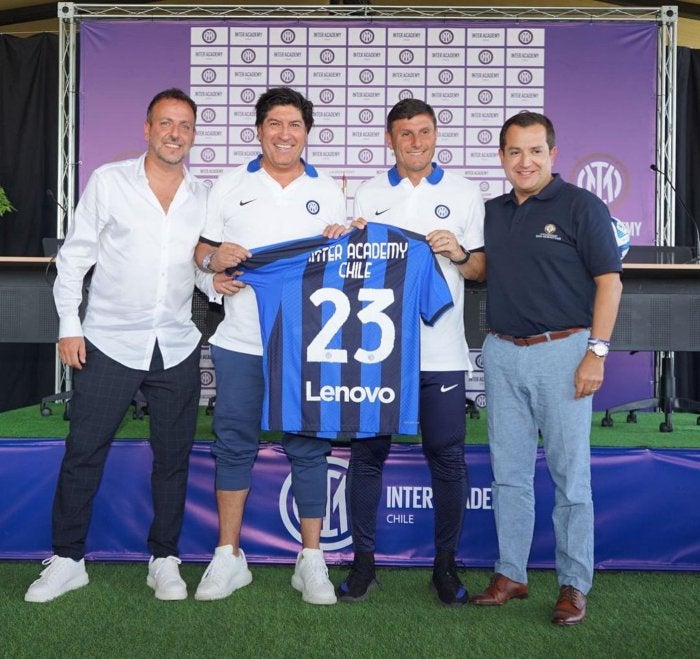 Iván Zamorano presenta el nuevo proyecto del Inter