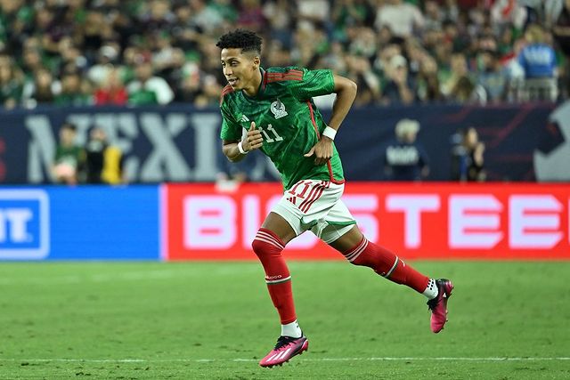 Ozziel Herrera en su debut con Selección Mexicana