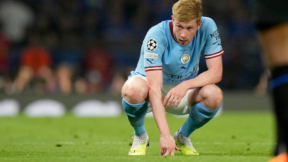 Kevin De Bruyne no pudo acabar el partido 