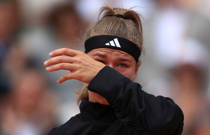 Muchova llorando luego de perder Roland Garros