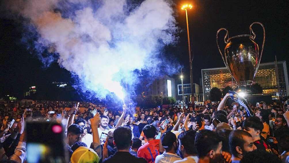 Los aficionados festejaron el título del equipo inglés