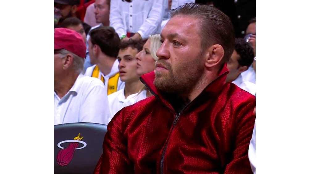 McGregor peleó con la mascota del Heat