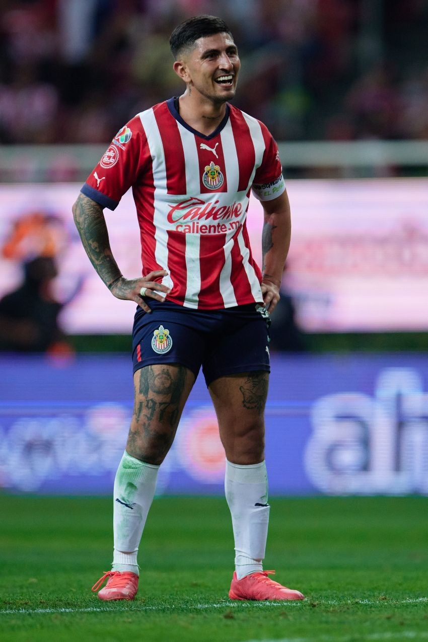 Pocho Guzmán en un partido de Chivas