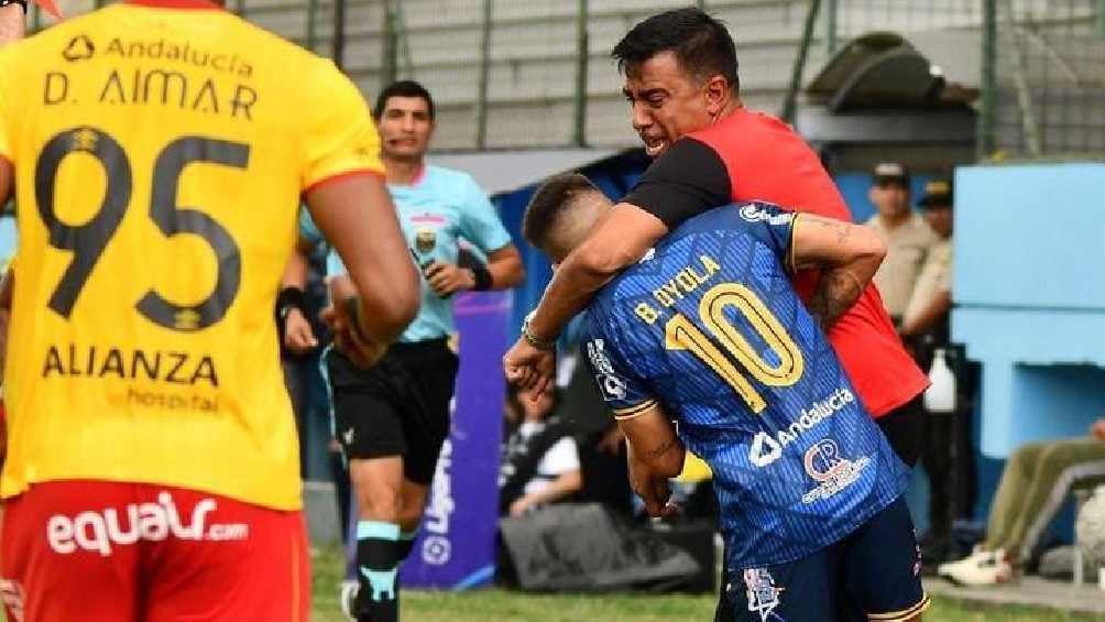 Farías agredió a dos jugadores