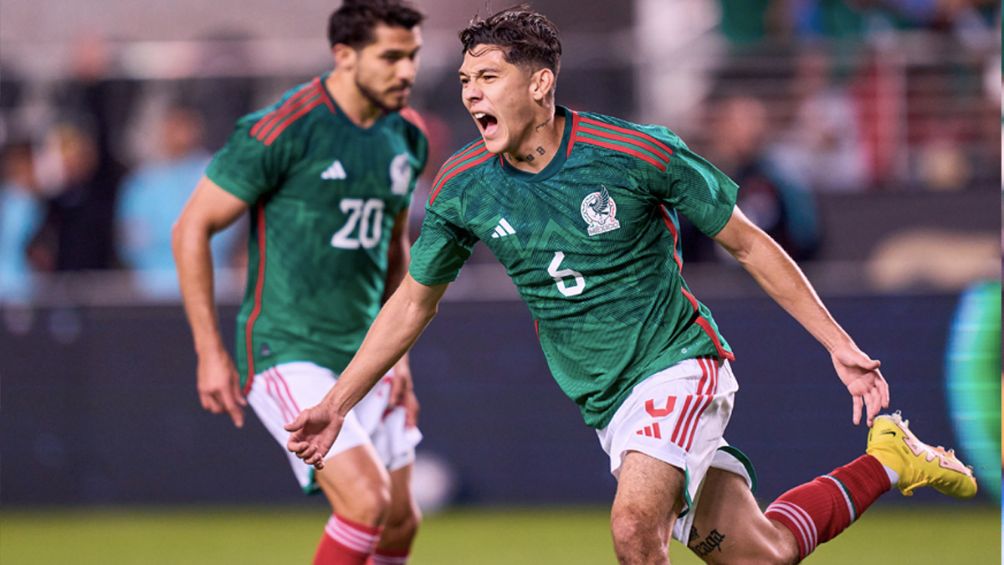 Arteaga celebra gol con el Tricolor