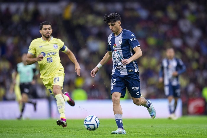 Álvarez en un partido ante el América