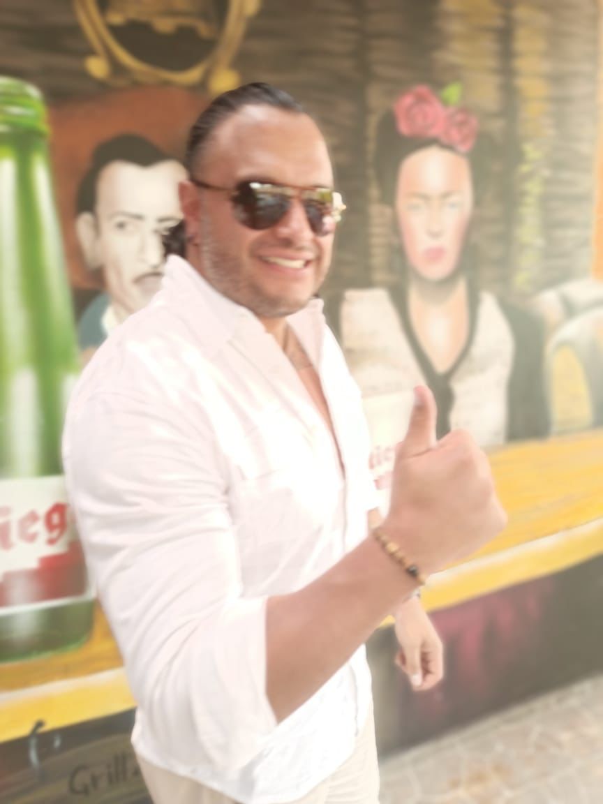 Texano Jr. planea gira fuera de México