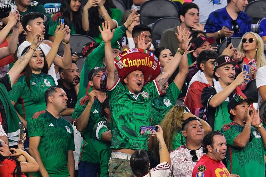 Afición de México en el juego vs Estados Unidos