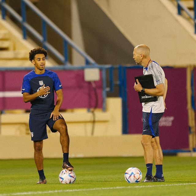 Gregg Berhalter en un entrenamiento con Estados Unidos