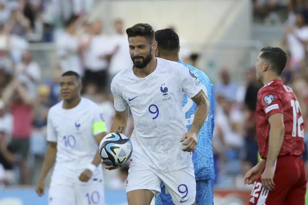 Olivier Giroud celebrando su gol 