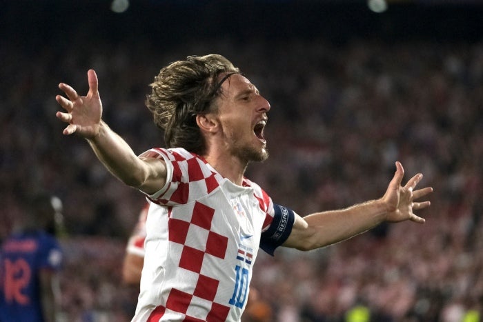 Luka Modric celebra un gol con Croacia