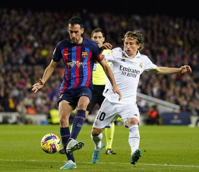 Luka Modric durante el Madrid vs Barcelona