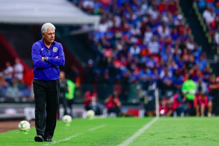 'Tuca' Ferretti durante el Cruz Azul vs Atlas