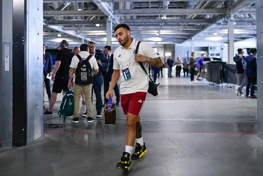 Alexis Vega previo a un juego del Tricolor