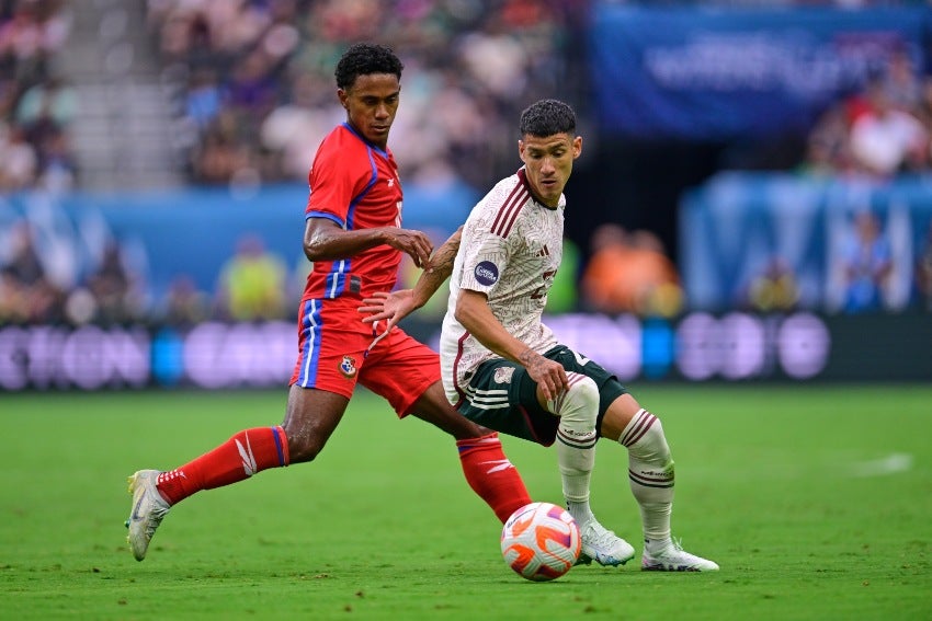 Antuna en el juego ante Panamá