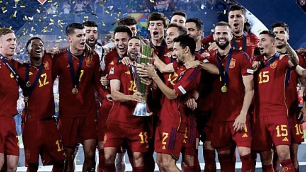 Navas celebrando junto a Jordi Alba la Nations League