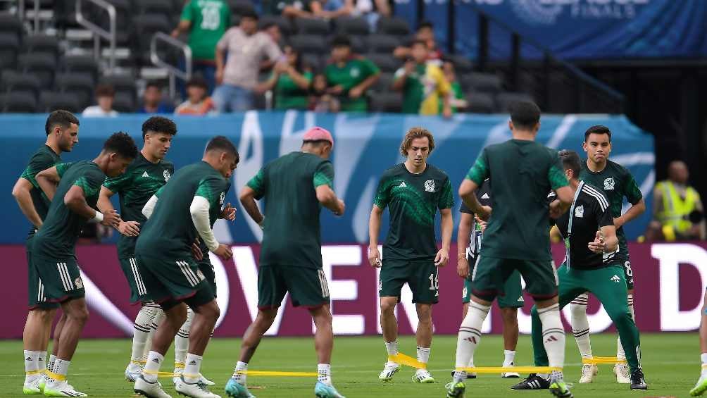 Selección Mexicana en calentamiento previo al duelo contra Panamá