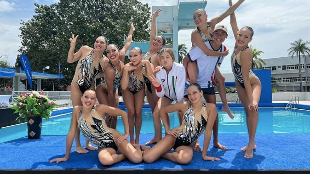 El equipo de natación artística