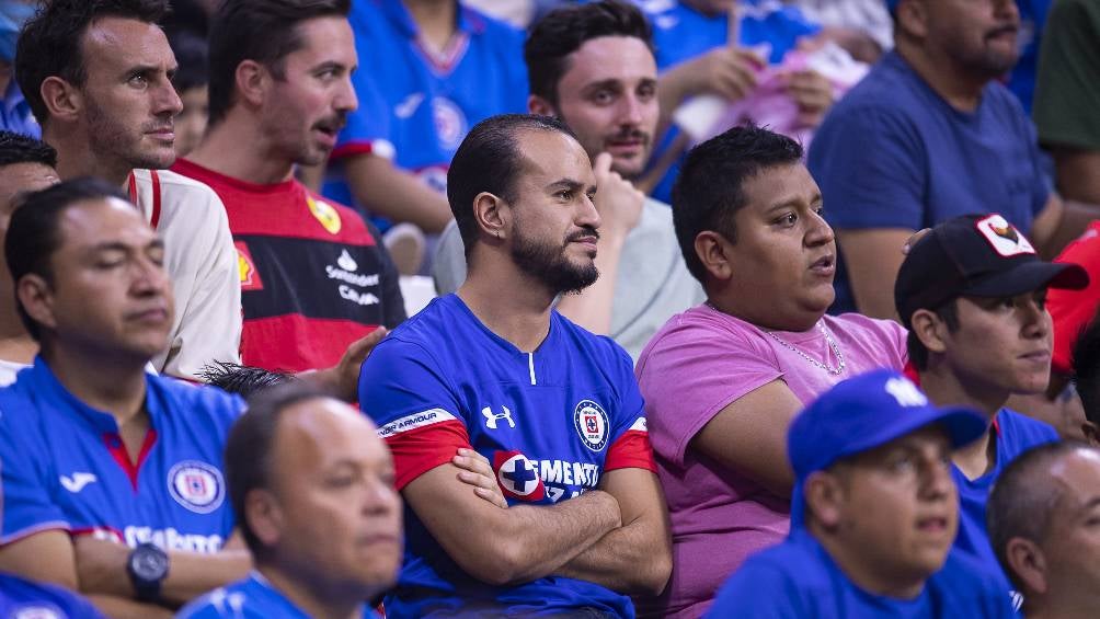 La afición está descontenta con Cruz Azul