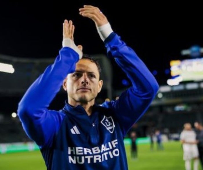 Javier Hernández jugando para el LA Galaxy 