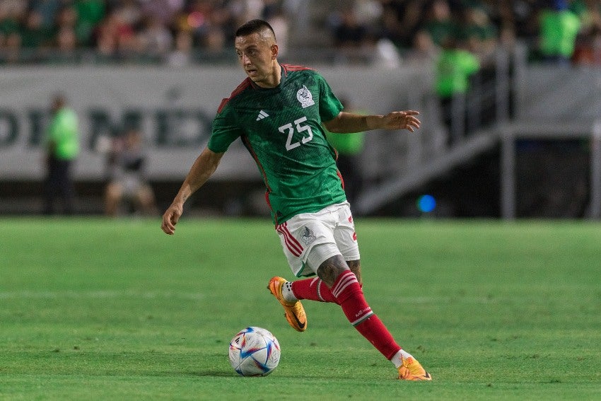 Piojo Alvarado con la Selección Mexicana