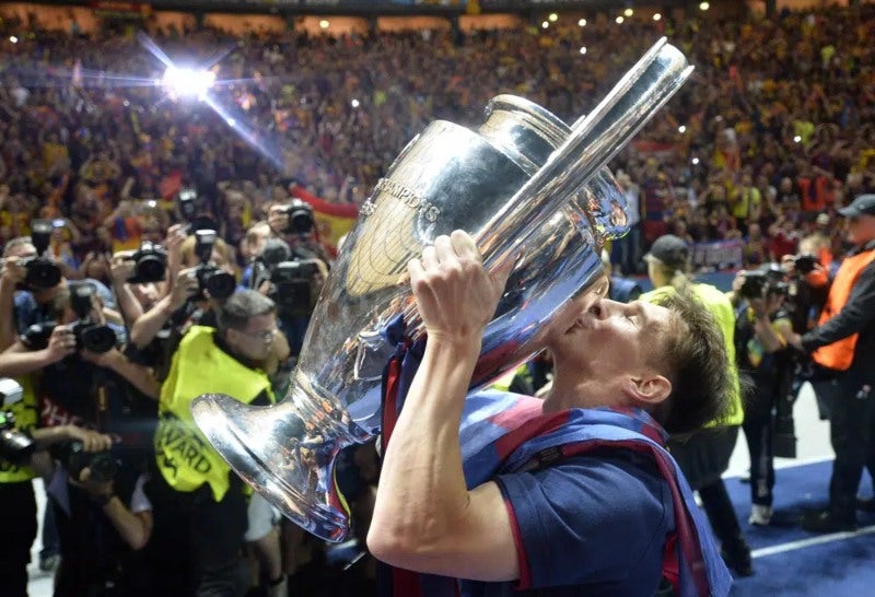 Lionel Messi ganando la Champions League con el FC Barcelona 