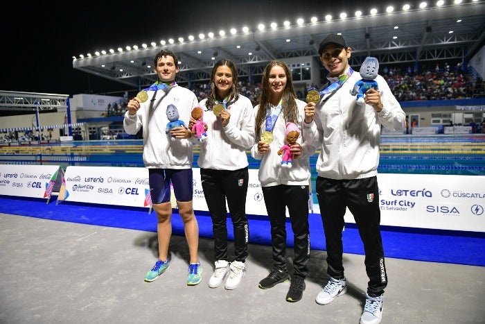 Miguel de Lara, Miranda Grana, Athena Meneses y Jorge Iga