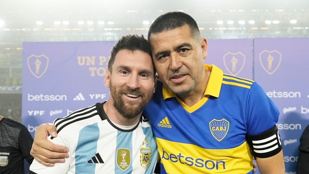 Messi y Riquelme juntos en La Bombonera