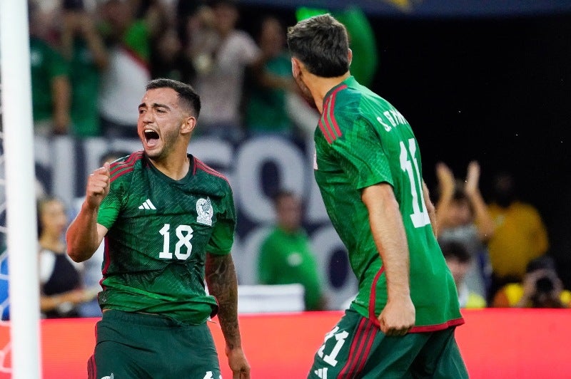 México celebrando el gol frente a Honduras 