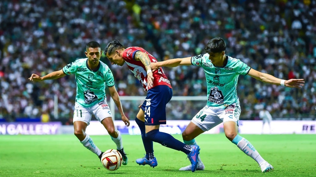 León vs Chivas del CL23