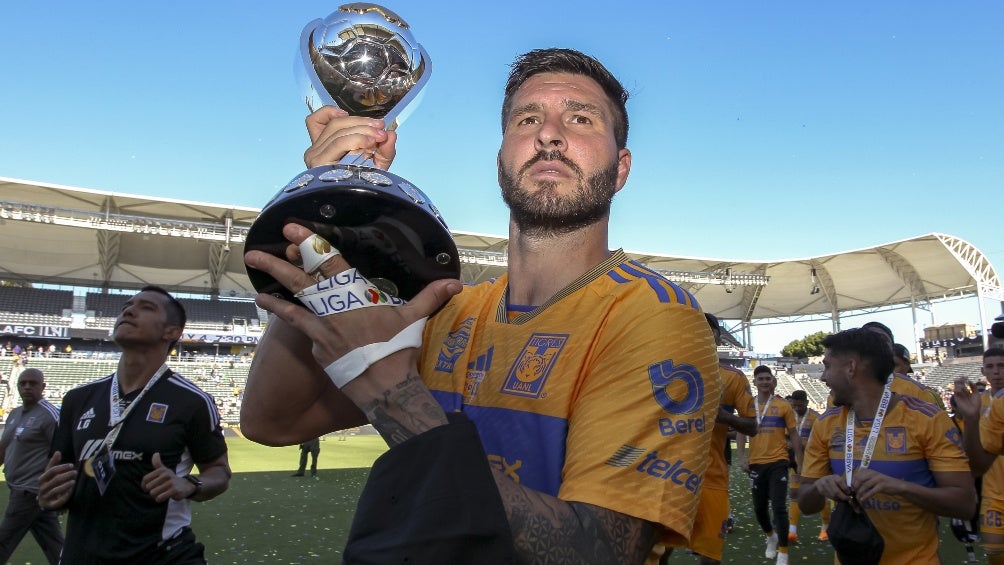 Gignac tras ganar en el Campeón de Campeones