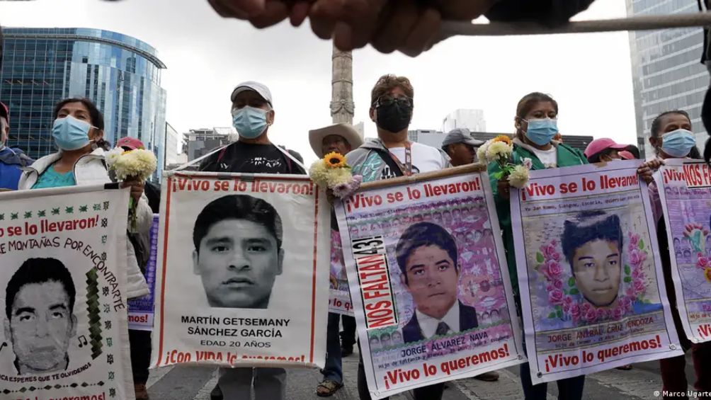 Marcha por Ayotzinapa