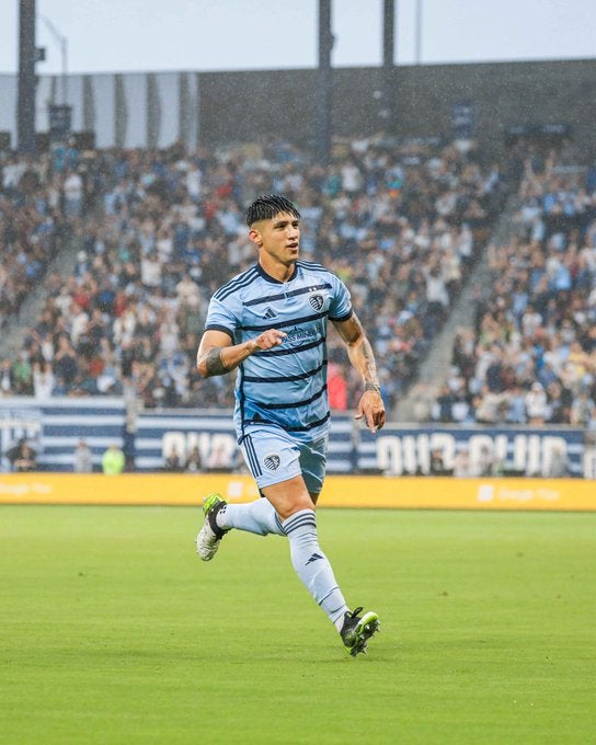 Alan Pulido festeja un gol en la MLS