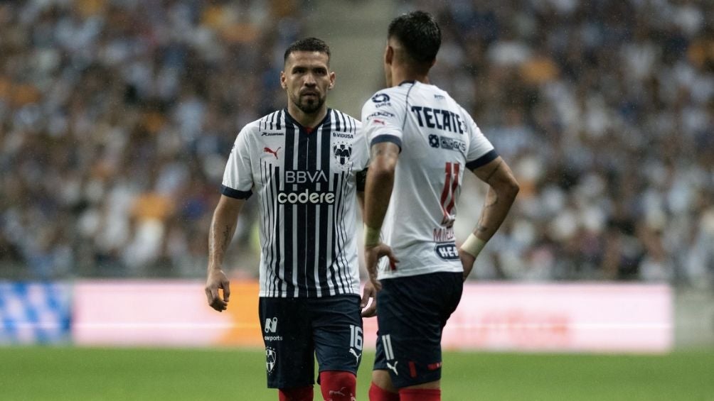 Ortiz en un partido con Rayados