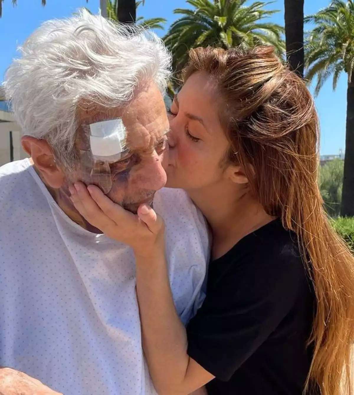 El padre de Shakira sufrió un derrame cerebral en agosto de 2022.