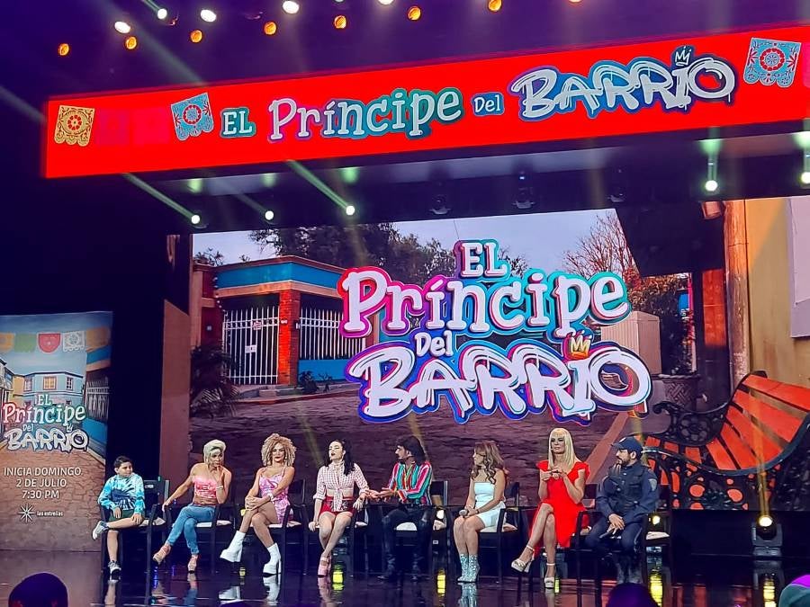 Presentación de la serie por parte de su elenco principal.