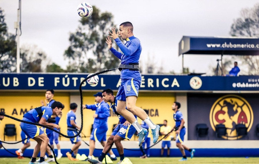 Álvaro Fidalgo en Pretemporada con América