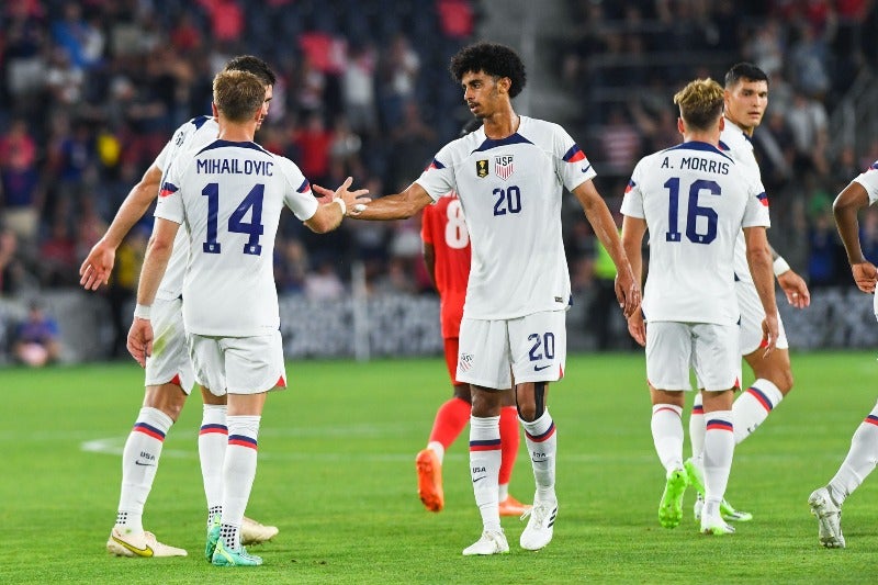 Estados Unidos celebrando un gol contra San Cristóbal y Nieves 