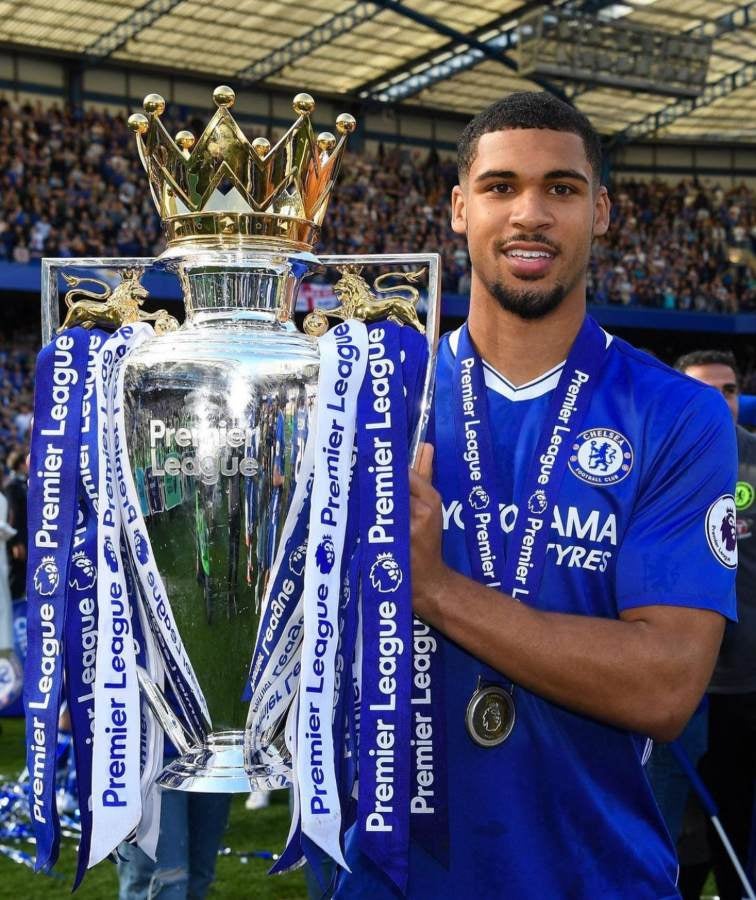 Loftus-Cheek ganó 2 Premier League con el Chelsea