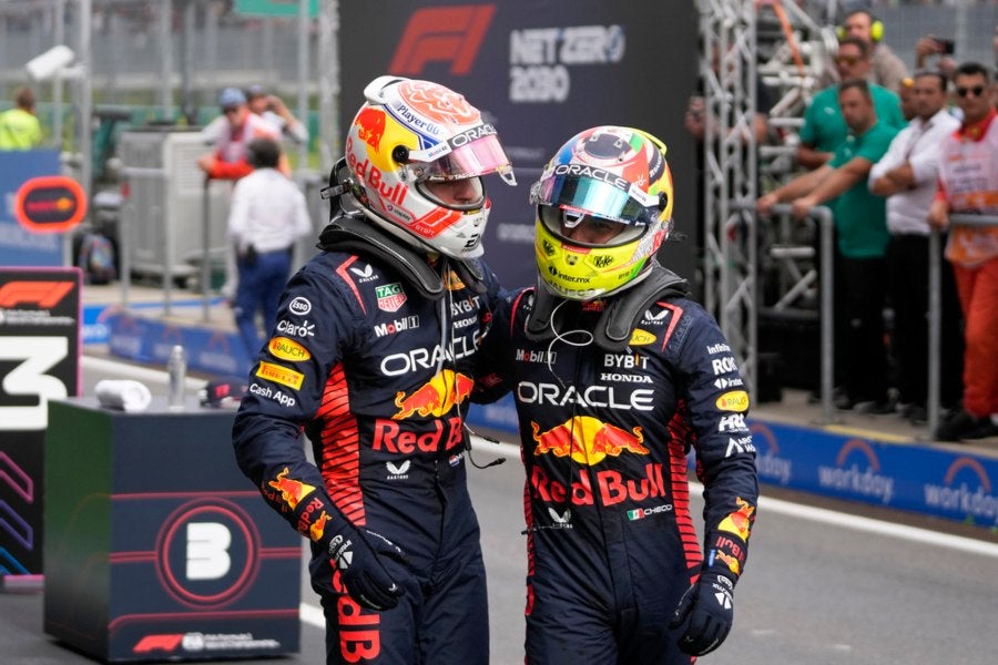 Max Verstappen terminó 1ro y Sergio Pérez en 3ro