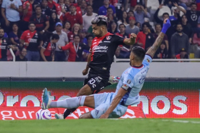 Eduardo Aguirre anotó el primer gol