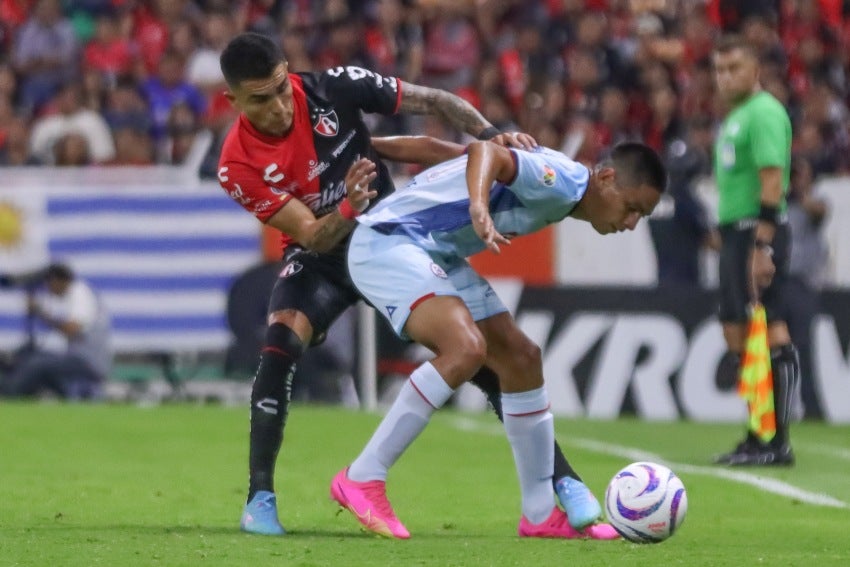 Luis Iturbide en su debut con Cruz Azul